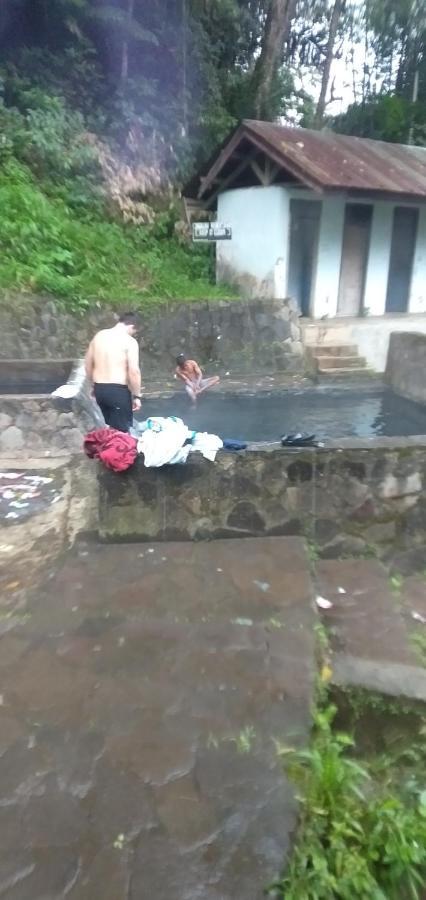 Hidayah Homestay 克里穆图 外观 照片